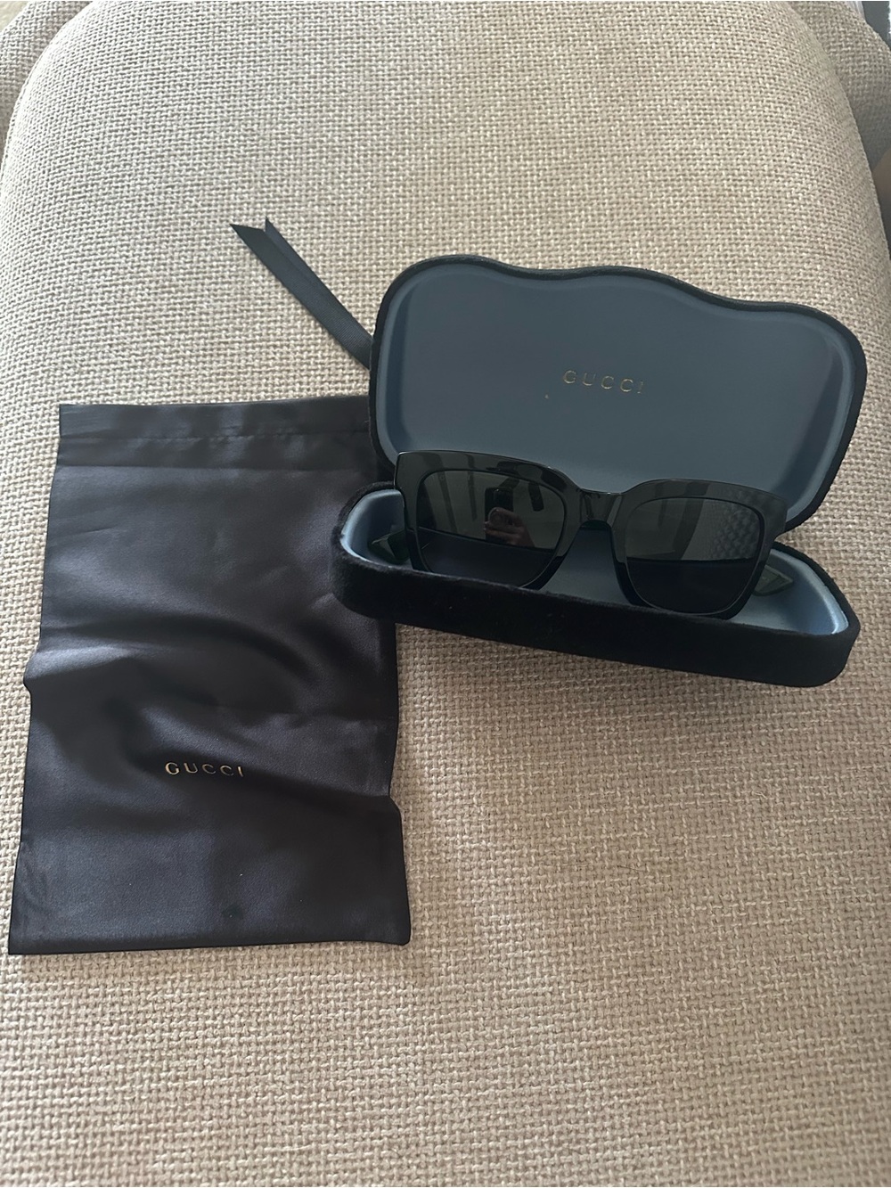 Gucci sunglasses - Picture 3 of 4